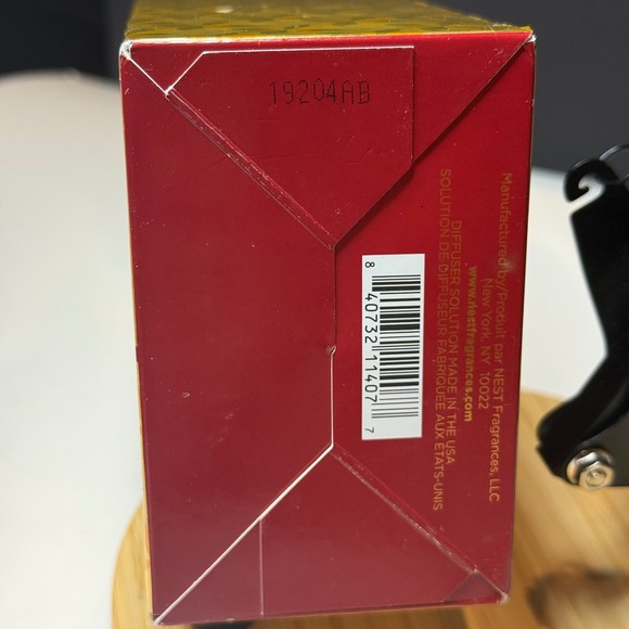 NEST Fragrances Spiced Orange & Clove Reed Diffuser 5.9 fl oz New in Box - Picture 5 of 5